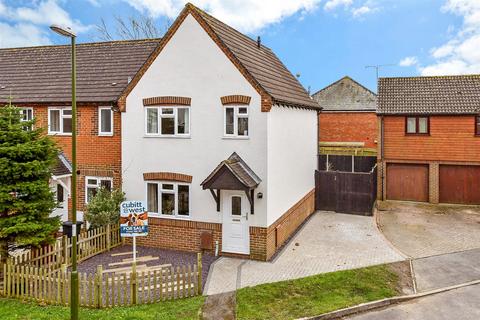 3 bedroom end of terrace house for sale, Churchwood Drive, Tangmere, Chichester, West Sussex