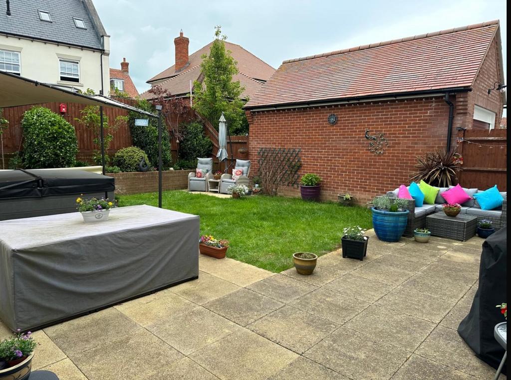Garden 3 14 Hillrick