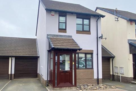 2 bedroom link detached house for sale, Hughes Avenue, Barnstaple