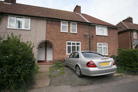 3 bedroom terraced house to rent, Marlborough Road, Dagenham, RM8