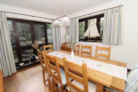 4 bedroom end of terrace house for sale, Hayes Hill, Hayes, Bromley, BR2