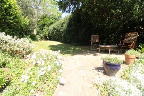 38 Hayes Hill, Bromley, BR2 7HW