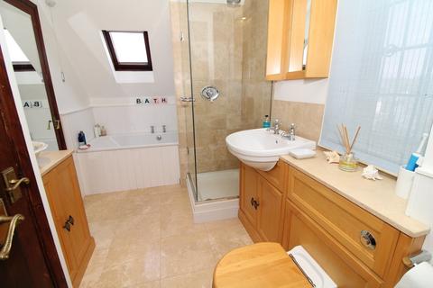 38 Hayes Hill, Bromley, BR2 7HW