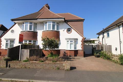15 Croydon Road, West Wickham, BR4 9HT