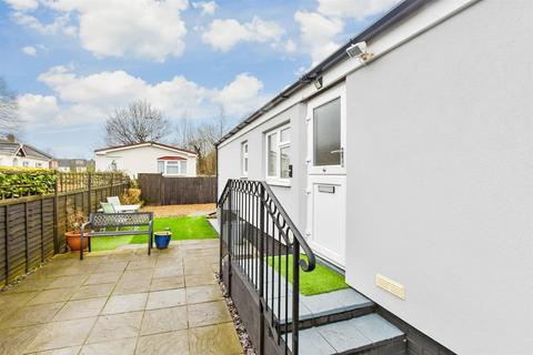 2 bedroom park home for sale, Three Arch Road, Redhill, Surrey