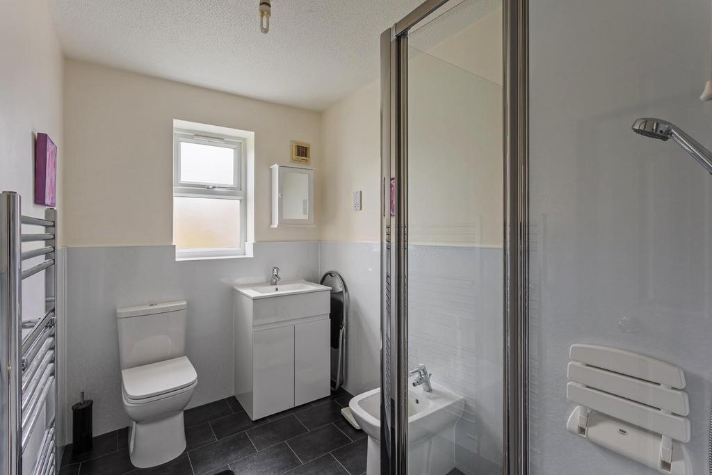 1 Duncombe Close-02.jpg