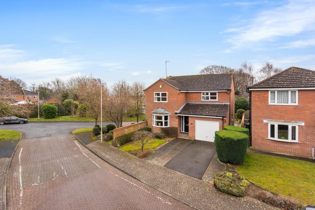 1 Duncombe Close-17.jpg