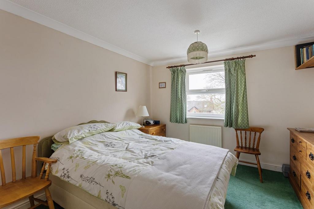 1 Duncombe Close-03.jpg