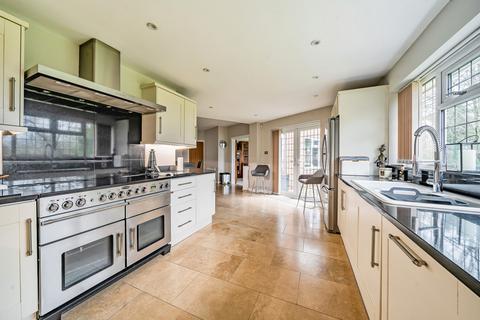 undefined, The Avenue, Bedfordshire LU6
