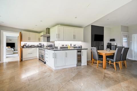 undefined, The Avenue, Bedfordshire LU6