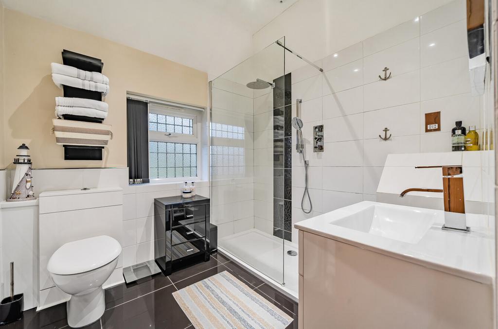 Ensuite