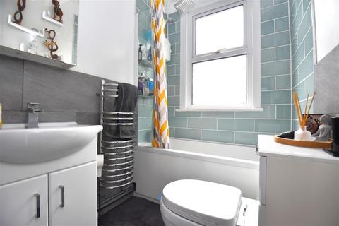 15a Albion Road, Westcliff-on-sea, SS0 7DP