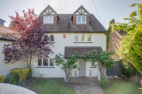 5 bedroom detached house for sale, Amersham Road, High Wycombe HP13