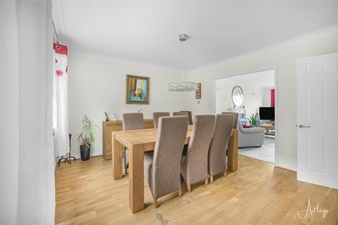 4 bedroom detached house for sale, Southerndown Avenue, Mayals, Swansea