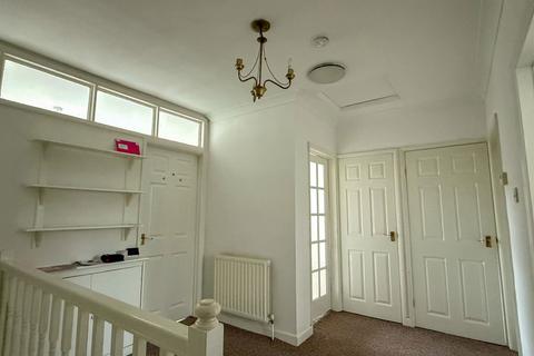 2 bedroom apartment to rent, Upper Cockington Lane, Torquay, TQ2 6LA