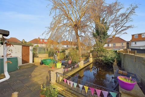 3 bedroom semi-detached house for sale, Meadow Close, Southwick