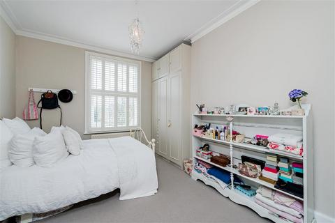 1 bedroom flat to rent, Dorville Crescent, W6