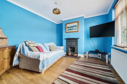 4 bedroom semi-detached house for sale, Wentworth Road, Barnet, EN5