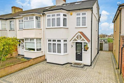 3 bedroom end of terrace house for sale, Link Way, Hornchurch, Essex