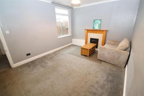 2 bedroom end of terrace house for sale, Wellingborough Road, Rushden NN10