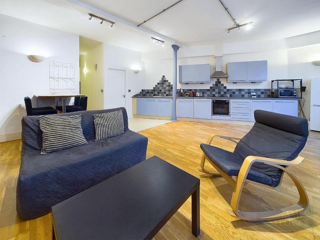 Open Plan Living/Dining/Kitchen