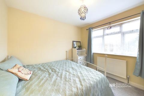 3 Salcombe Drive, Morden, SM4 4LD