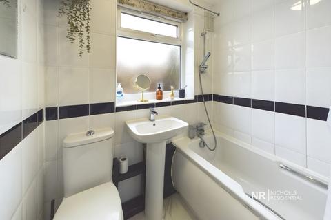 3 Salcombe Drive, Morden, SM4 4LD