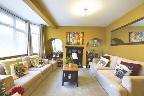 3 Salcombe Drive, Morden, SM4 4LD