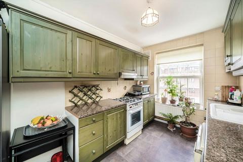 1 bedroom flat for sale, Phoenix Road, London NW1