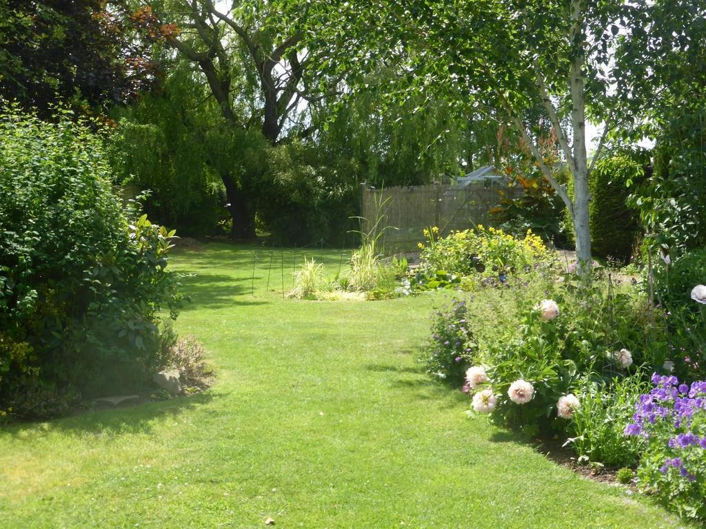 12.Flowerbed.JPG