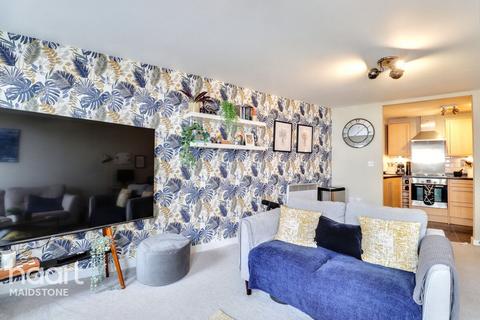 1 bedroom apartment for sale, Kingfisher Meadow, Maidstone