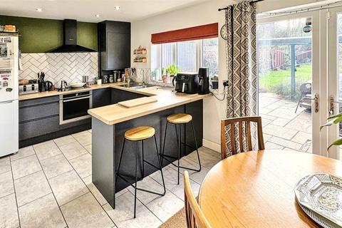 11 Avebury Road, Birmingham, B30 2UJ
