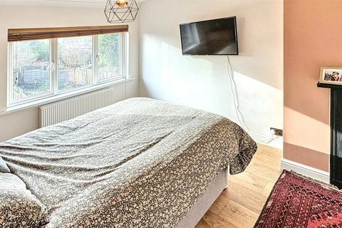 11 Avebury Road, Birmingham, B30 2UJ