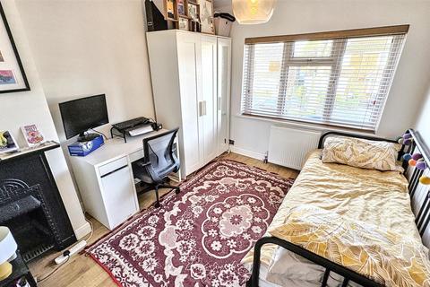 11 Avebury Road, Birmingham, B30 2UJ