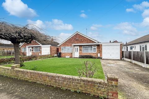 3 bedroom detached bungalow for sale, Chestnut Road, Alresford, Colchester, CO7