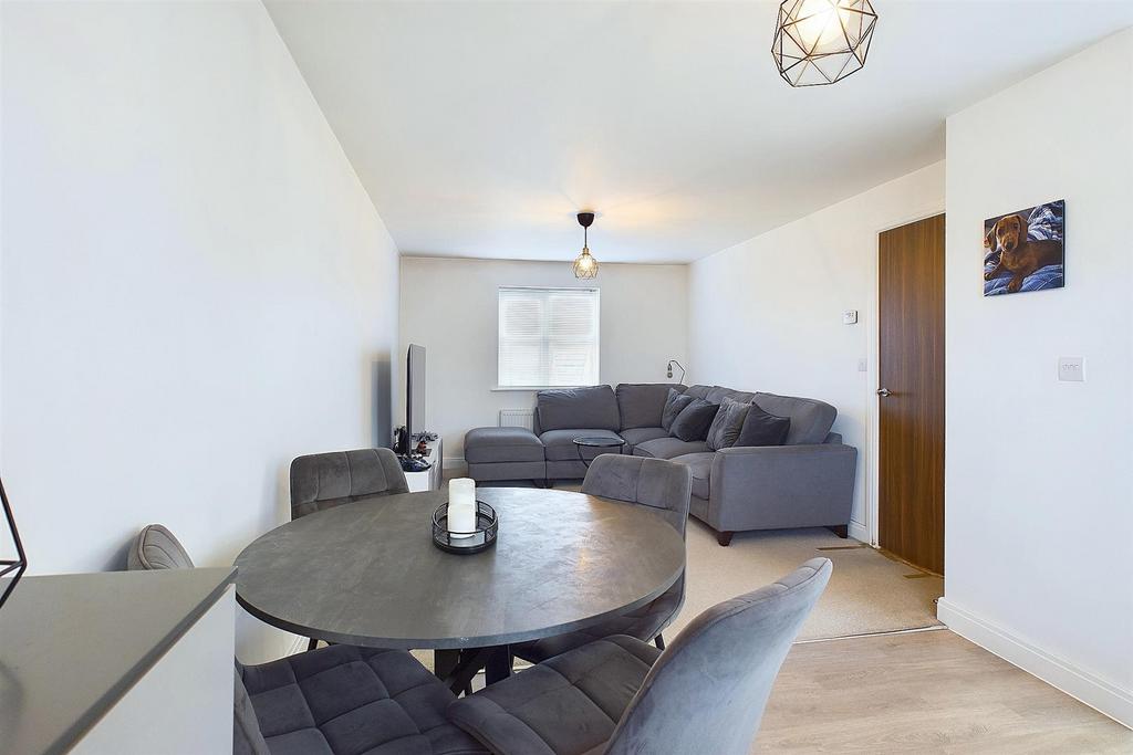 Kitchen/Living Area