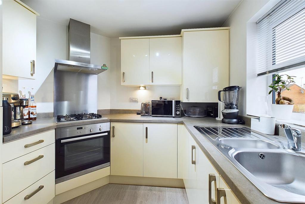 Kitchen/Living Area