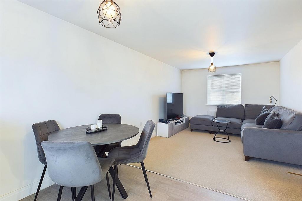 Kitchen/Living Area