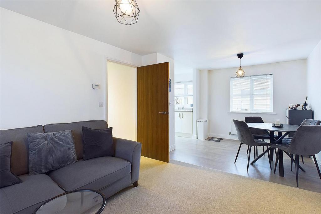 Kitchen/Living Area