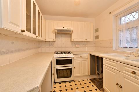 1 bedroom ground floor flat for sale, Nash Road, Chadwell Heath, Essex