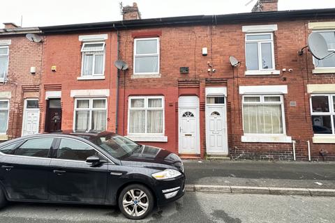 2 bedroom terraced house to rent, Heald Avenue, Manchester, M14