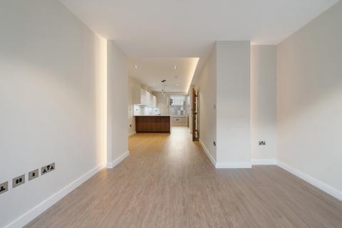 4 bedroom terraced house to rent, Jamestown Road, London NW1