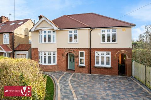 4 bedroom detached house for sale, McKenzie Road, Broxbourne EN10