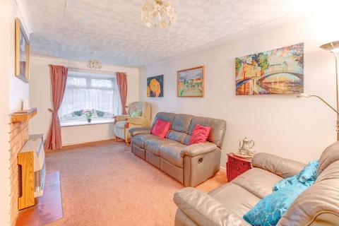 3 bedroom bungalow for sale, Offenham Close, Church Hill North, Redditch, B98