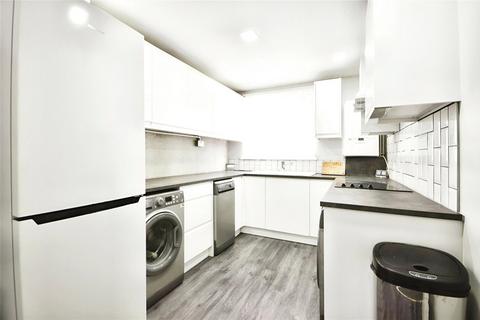 1 bedroom maisonette for sale, Celandine Drive, London SE28