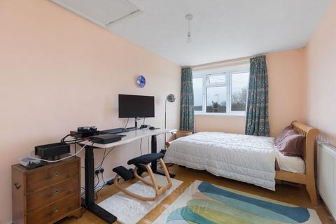 19 Hatch End, Forest Row, RH18 5DT