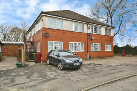 1 bedroom ground floor flat to rent, Gladstone Drive, Scunthorpe