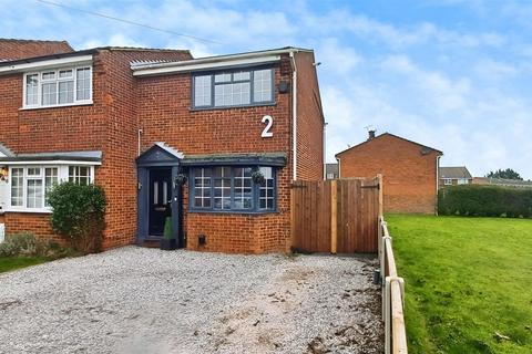 2 bedroom end of terrace house for sale, St. Pauls Close, Rochester