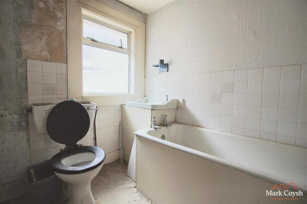 BATH.jpg