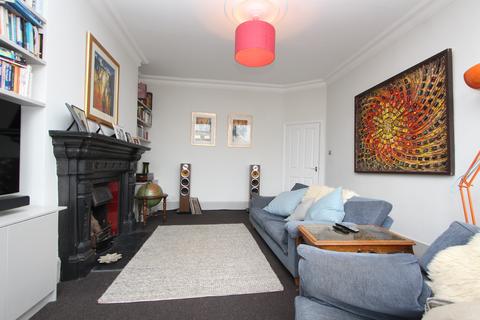 3 bedroom apartment to rent, Muswell Road, Muswell Hill, London, N10